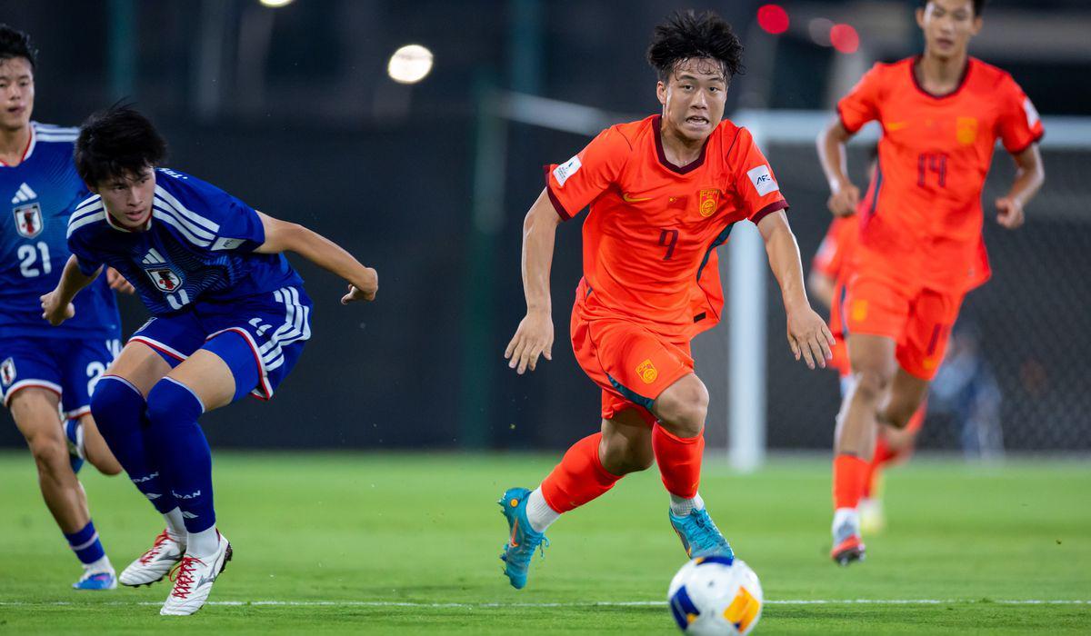 皇冠体育官方入口-U17亚洲杯一夜之间，2队出线+2队出局！中国队0分垫底，又要算分